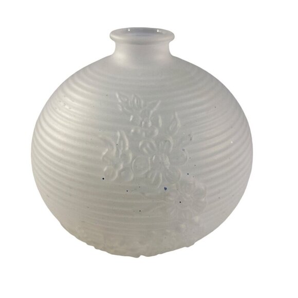 Avon Vintage Bud Vase Frosted Glass 4"x4" - Picture 2 of 4